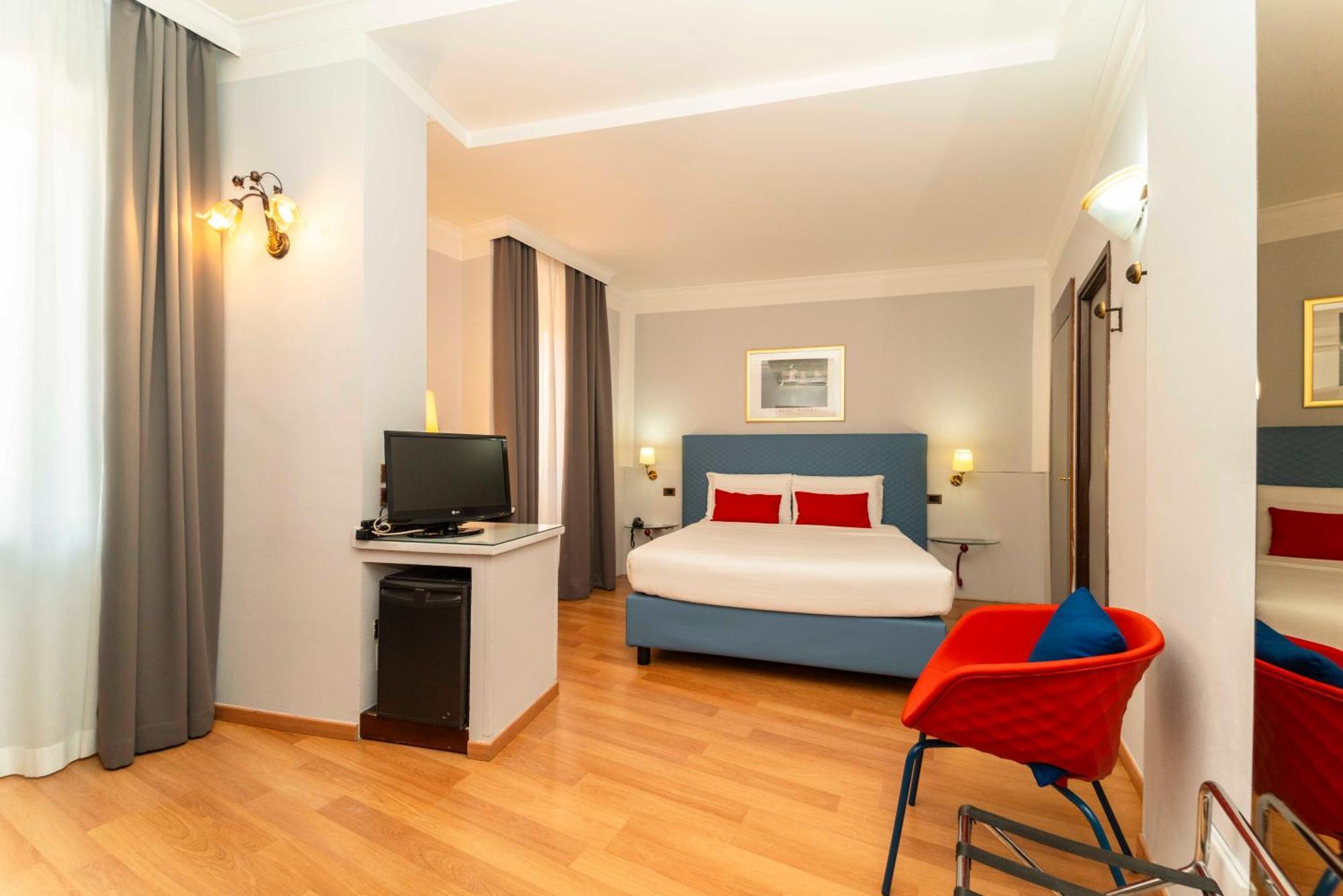 Hotel Torino Royal Esterno foto